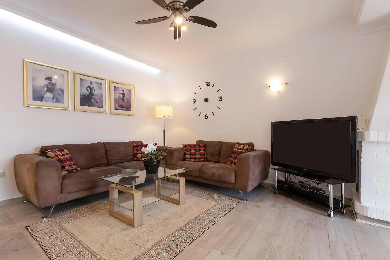 Villa Mar Del Plata 8 Bed Apartment Fuengirola Spain
