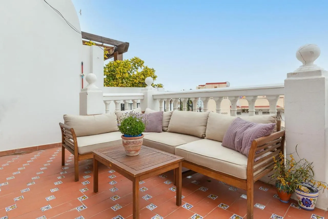 Villa Mar Del Plata 8 Bed Apartment Fuengirola