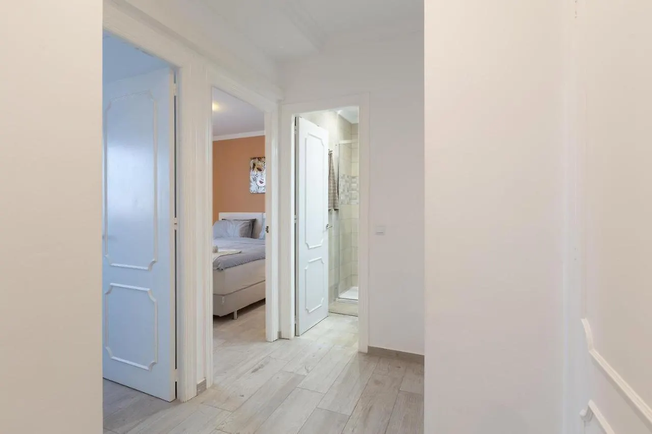 Villa Mar Del Plata 8 Bed Apartment Fuengirola Spain
